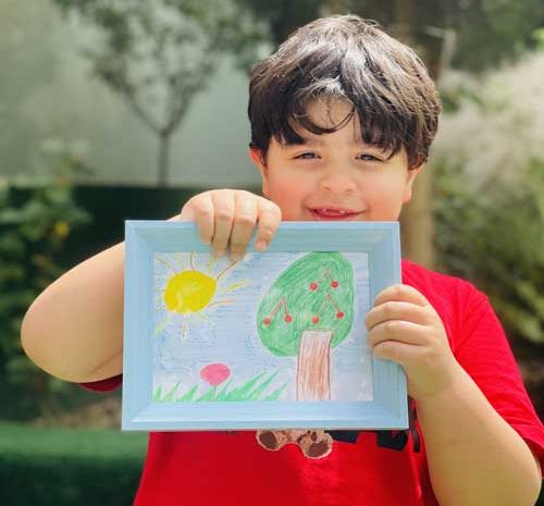 نقاشی کودک اتیسم با موضوع درخت