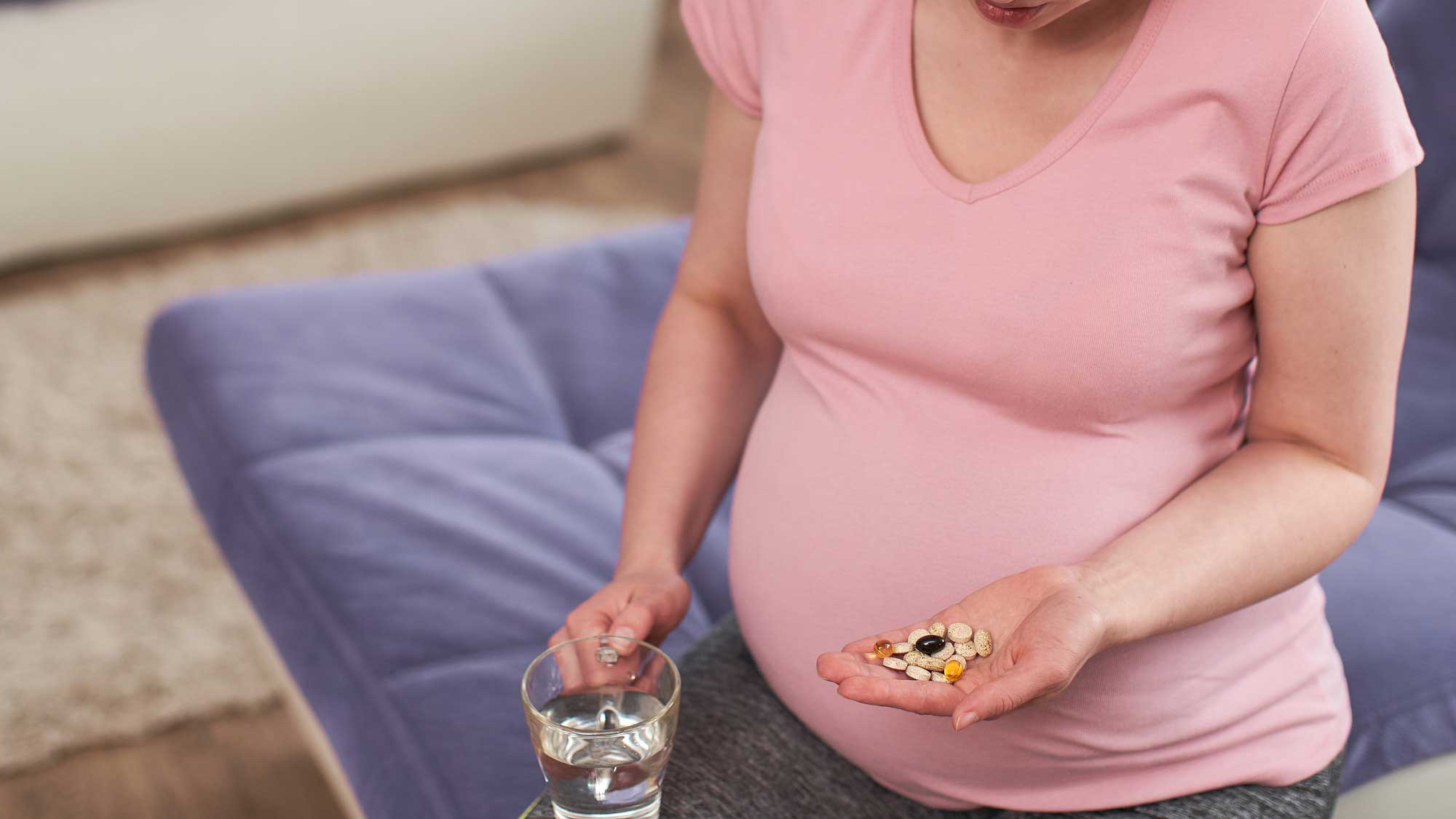 اهمیت بررسی داروهای مصرفی در دوران بارداری| دوست اوتیسم