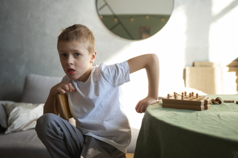 شدت علائم اتیسم| دوست اتیسم