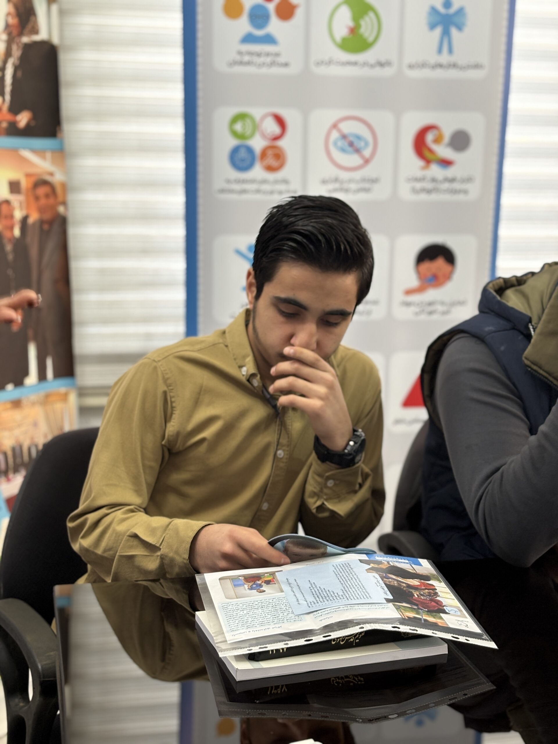 بازدید دانشجویان دانشگاه امام رضا از دوست اتیسم مشهد